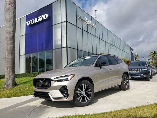 2025 Volvo XC60 Core