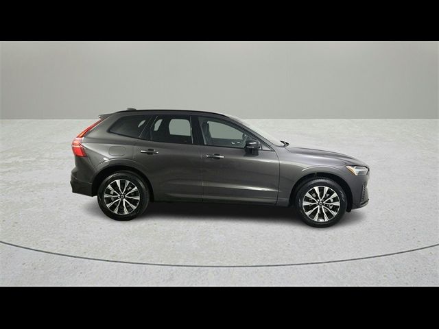 2025 Volvo XC60 Core