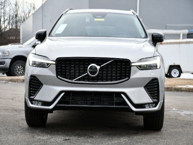 2025 Volvo XC60 Core