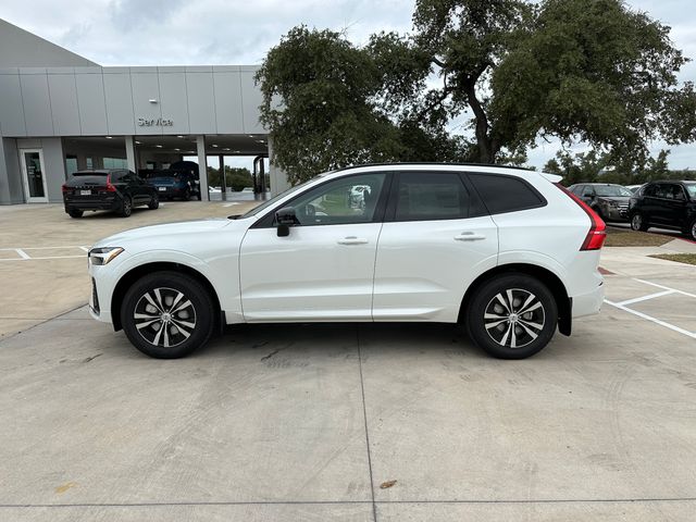 2025 Volvo XC60 Core