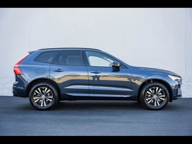 2025 Volvo XC60 Core