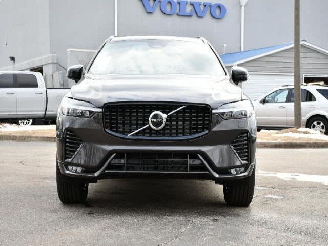 2025 Volvo XC60 Core