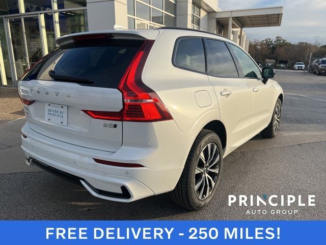 2025 Volvo XC60 Core