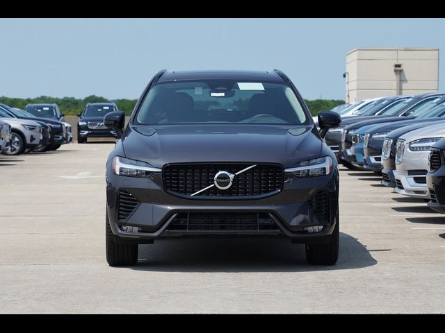 2025 Volvo XC60 Core