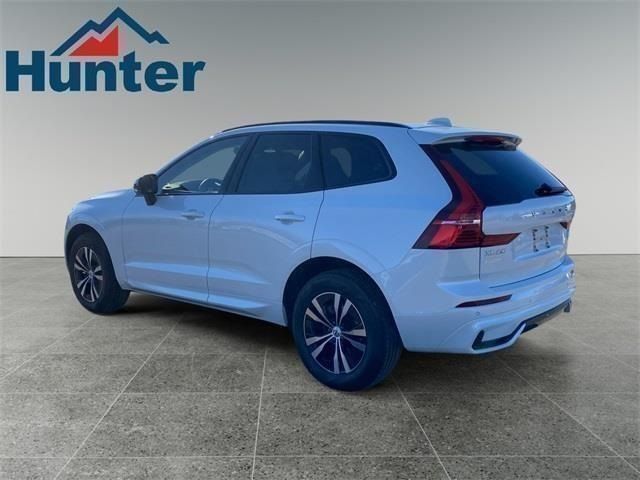 2025 Volvo XC60 Core