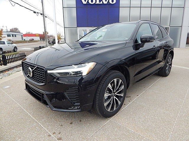 2025 Volvo XC60 Core