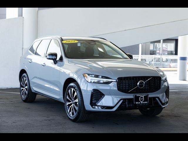 2025 Volvo XC60 Core