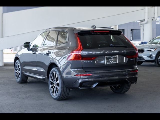 2025 Volvo XC60 Core
