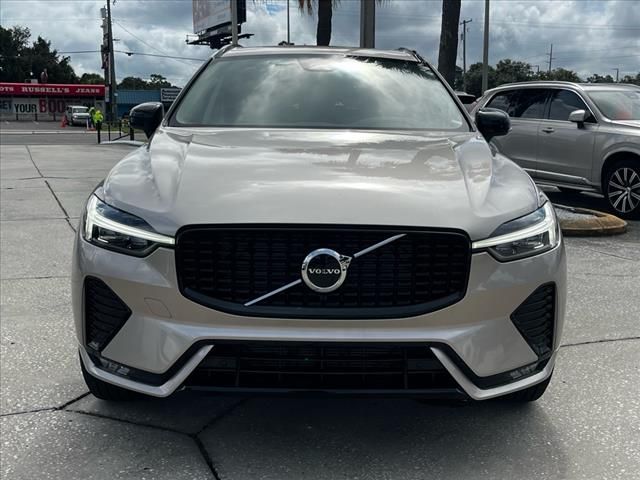 2025 Volvo XC60 Core