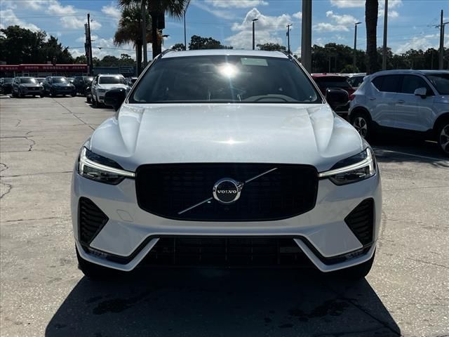 2025 Volvo XC60 Core