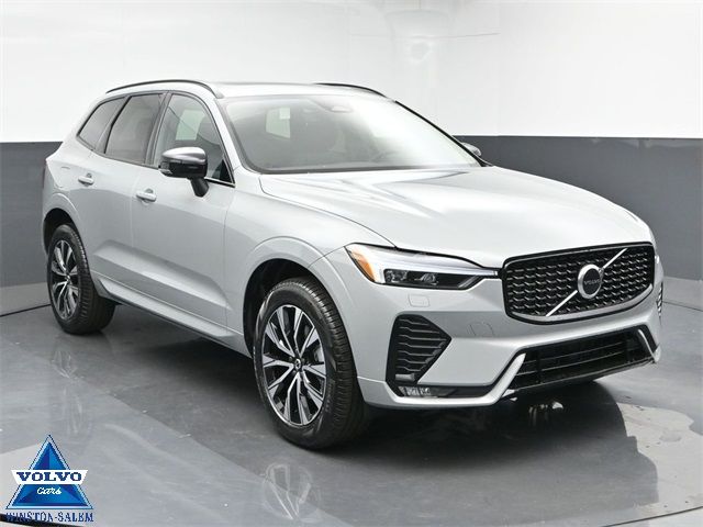 2025 Volvo XC60 Core