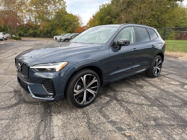 2025 Volvo XC60 Core