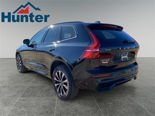 2025 Volvo XC60 Core