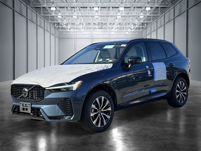 2025 Volvo XC60 Core