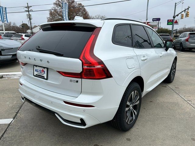 2025 Volvo XC60 Core