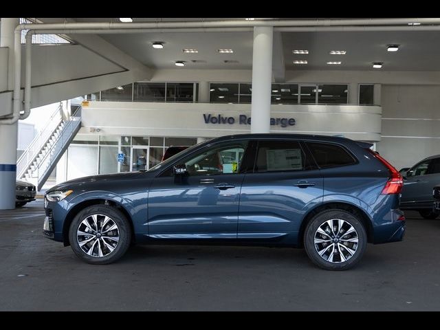 2025 Volvo XC60 Core