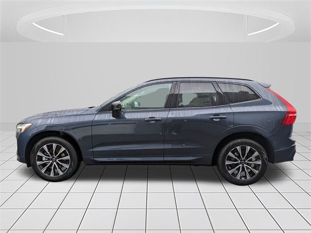 2025 Volvo XC60 Core