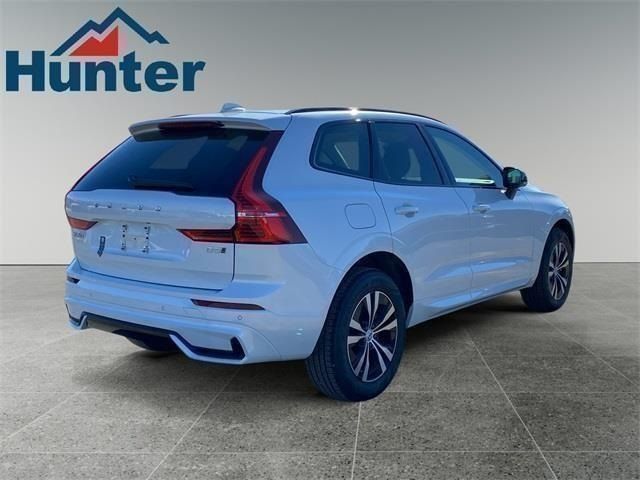 2025 Volvo XC60 Core