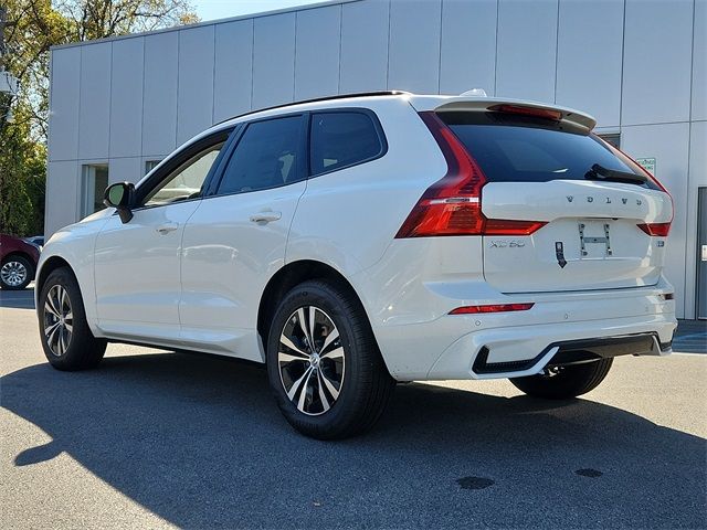 2025 Volvo XC60 Core