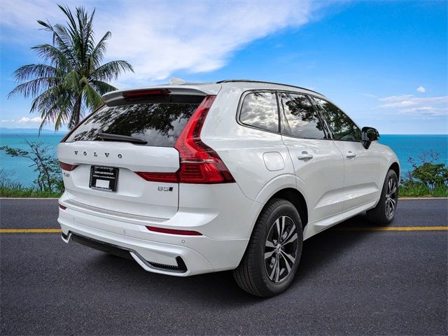 2025 Volvo XC60 Core