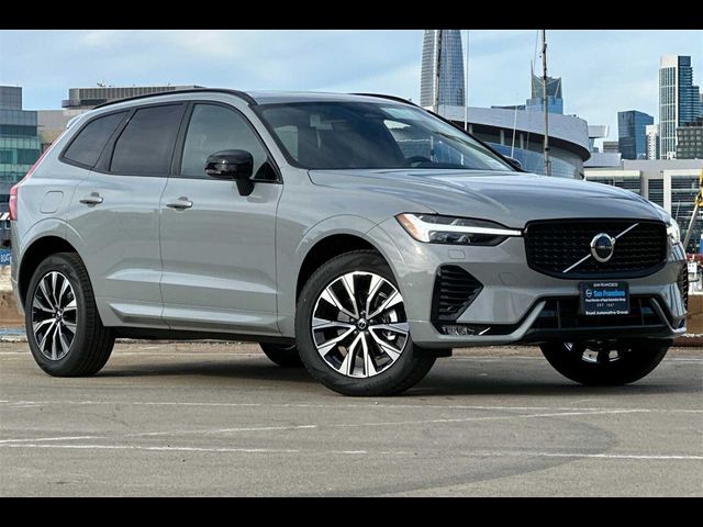 2025 Volvo XC60 Core