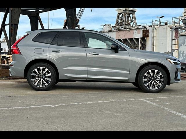 2025 Volvo XC60 Core