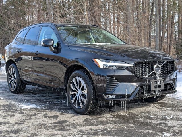 2025 Volvo XC60 Core