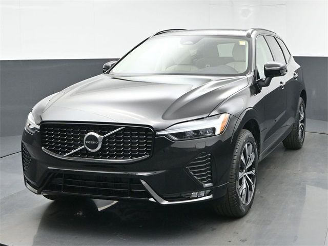 2025 Volvo XC60 Core