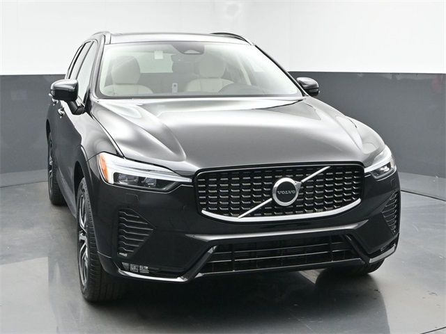 2025 Volvo XC60 Core