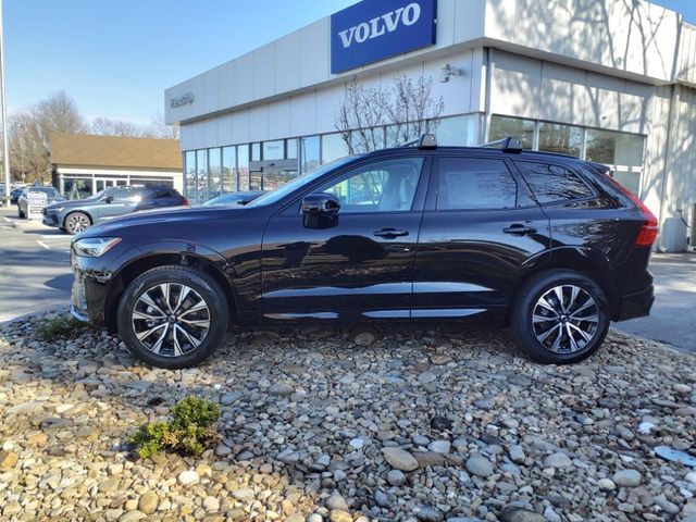 2025 Volvo XC60 Core