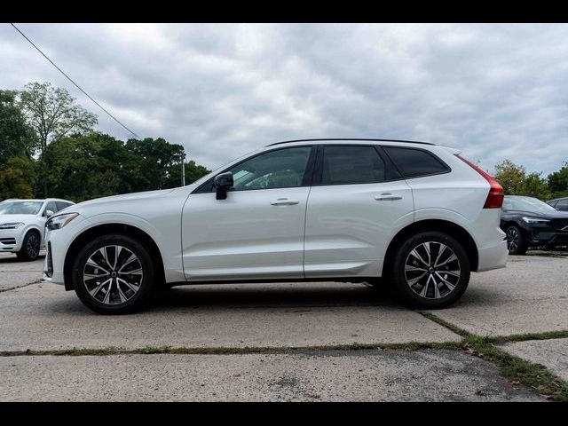 2025 Volvo XC60 Core