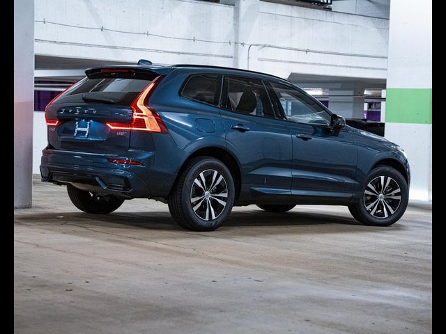 2025 Volvo XC60 Core