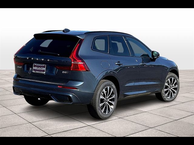 2025 Volvo XC60 Core