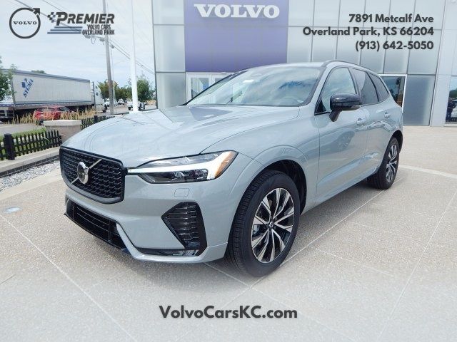 2025 Volvo XC60 Core