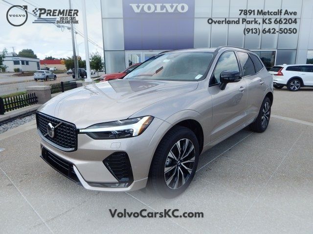 2025 Volvo XC60 Core