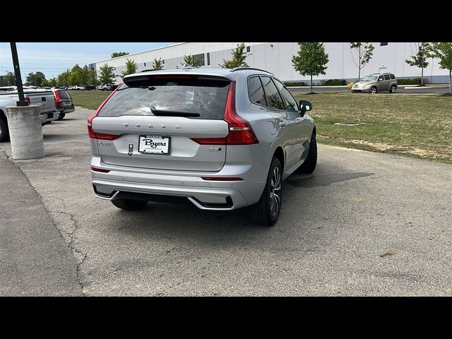 2025 Volvo XC60 Core