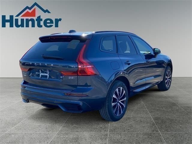 2025 Volvo XC60 Core