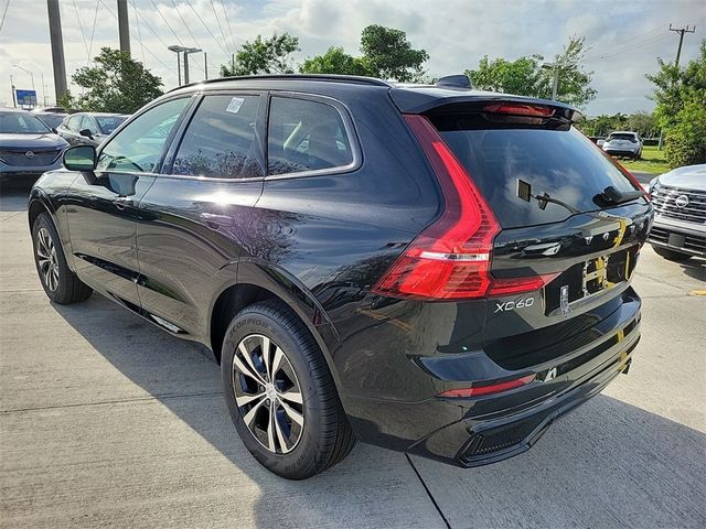 2025 Volvo XC60 Core