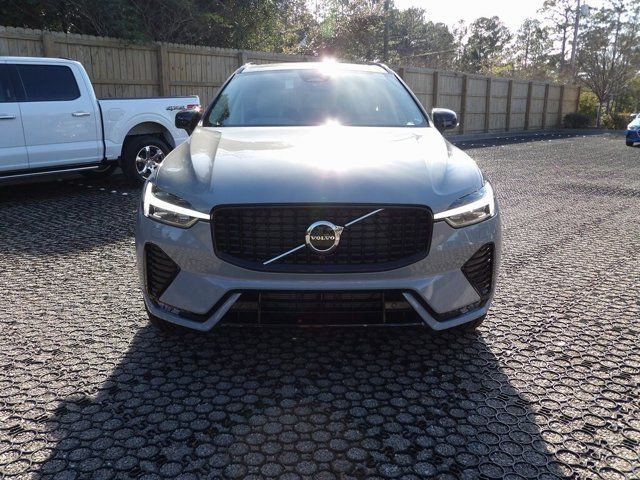 2025 Volvo XC60 Core