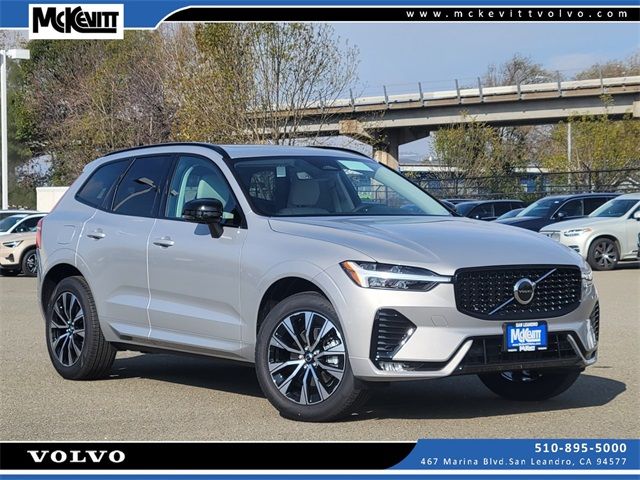 2025 Volvo XC60 Core