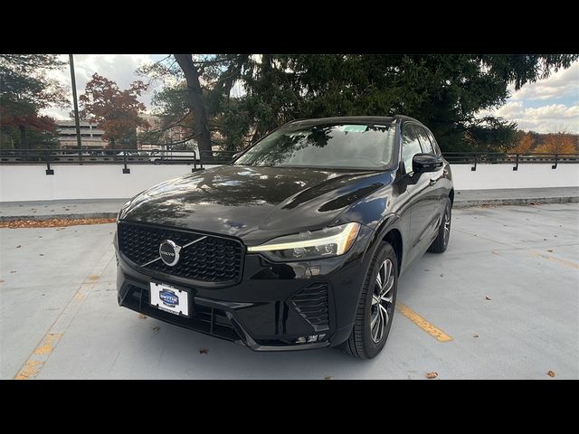 2025 Volvo XC60 Core