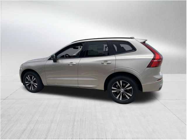 2025 Volvo XC60 Core Dark Theme