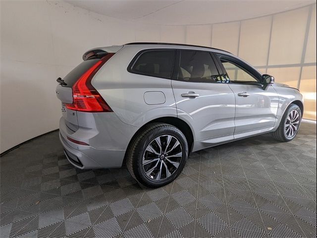 2025 Volvo XC60 Core