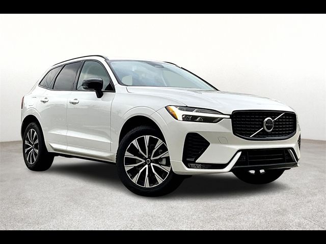 2025 Volvo XC60 Core