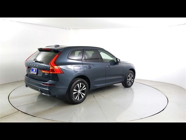 2025 Volvo XC60 Core