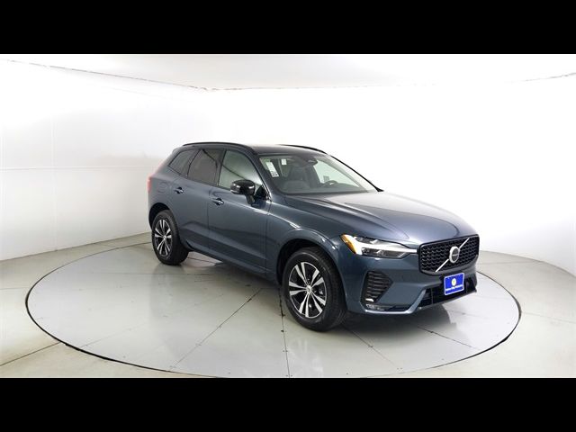 2025 Volvo XC60 Core