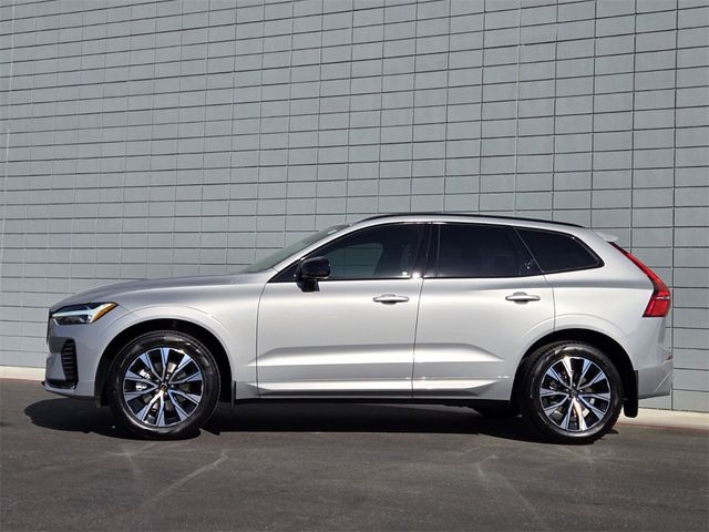 2025 Volvo XC60 Core