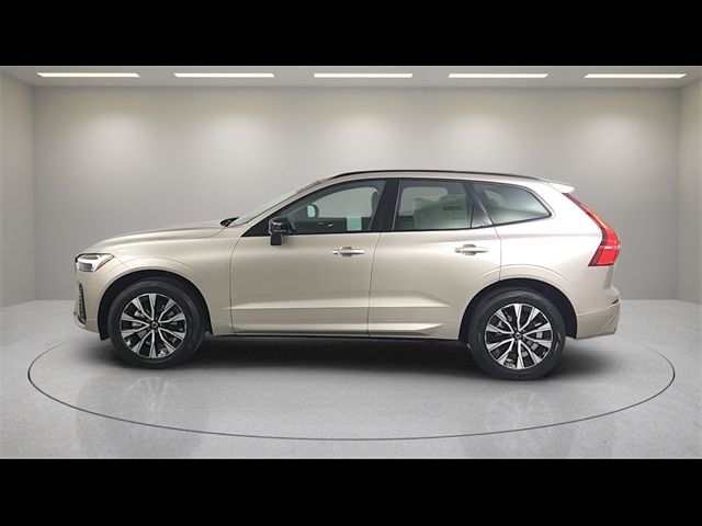 2025 Volvo XC60 Core