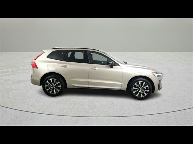 2025 Volvo XC60 Core