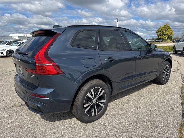 2025 Volvo XC60 Core